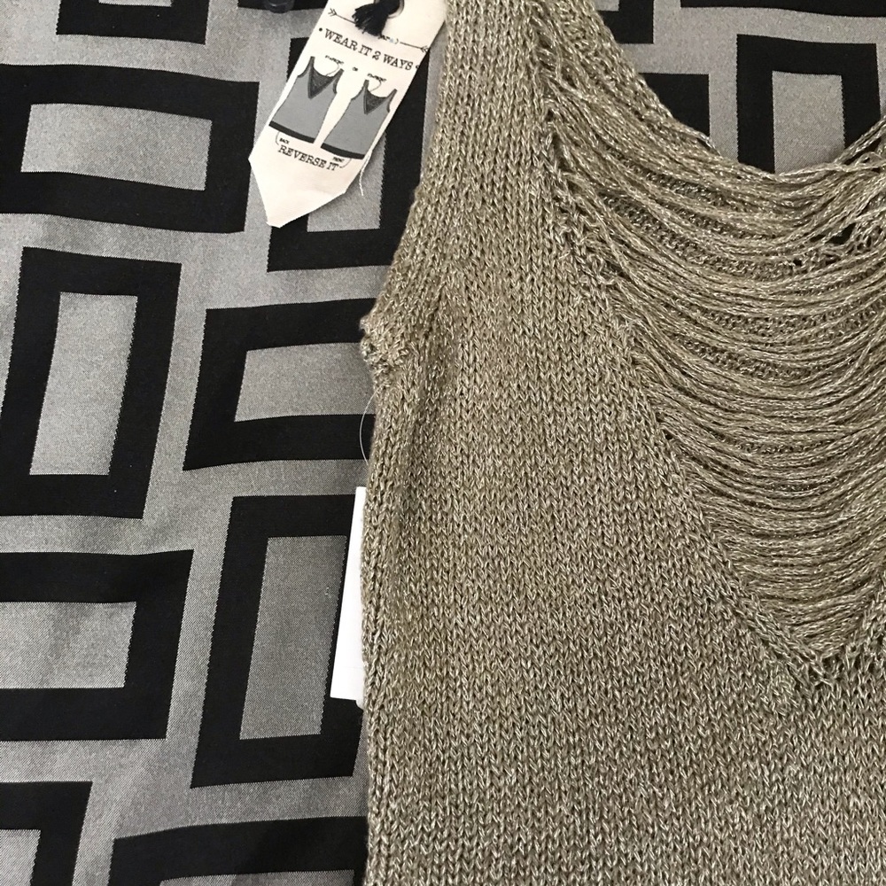 Reversible Top - Picture 2 of 6